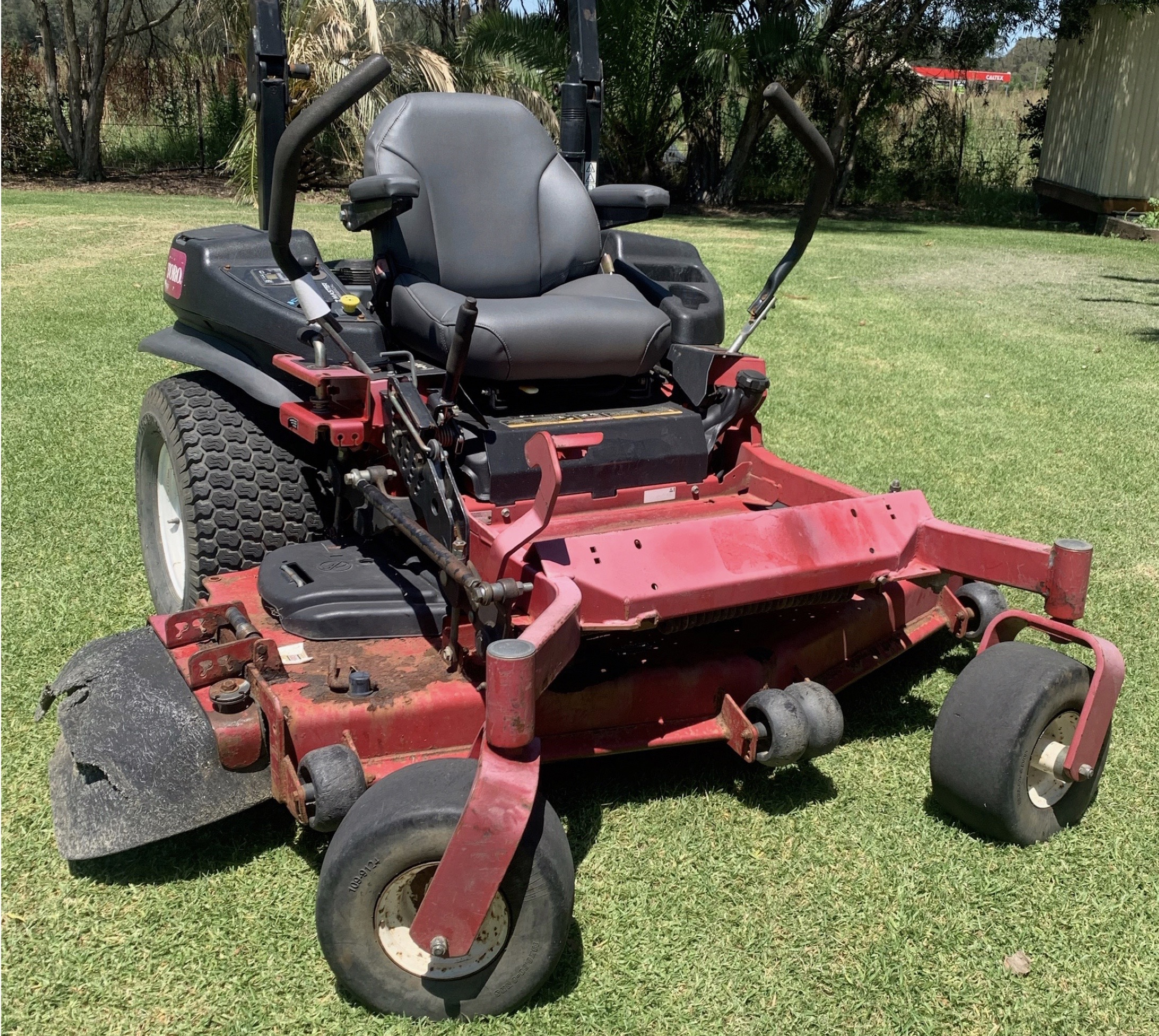 60" Toro Commercial Zero Turn Lawnmower (Used) Greater West Outdoor